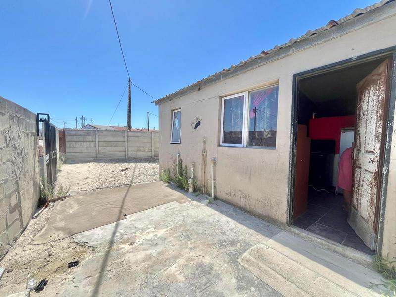 2 Bedroom Property for Sale in Delft Western Cape